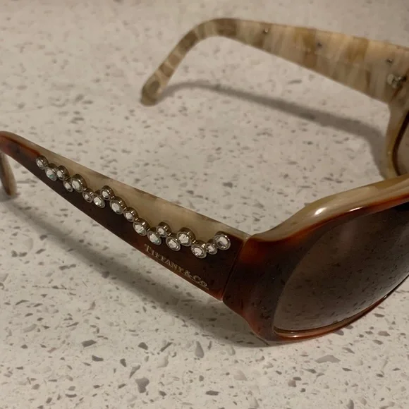 Tiffany & Co. Tortoise Shell Sunglasses - Picture 4 of 8
